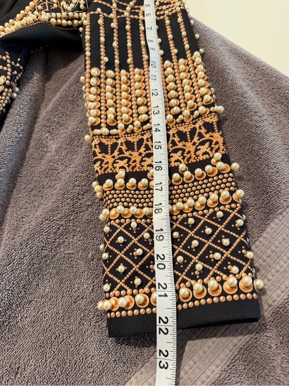 Black and Gold Embellished Open-Front Sweater Jacket woman size Large beaded - Picture 9 of 13